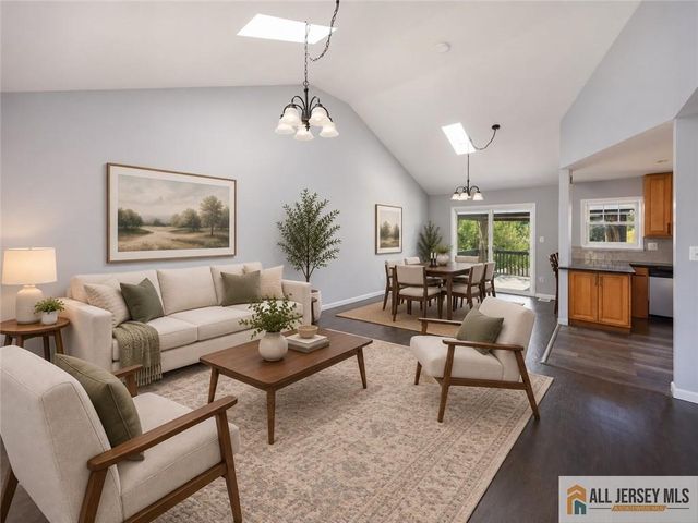 47 Gaskill Avenue, Edison, NJ 08817