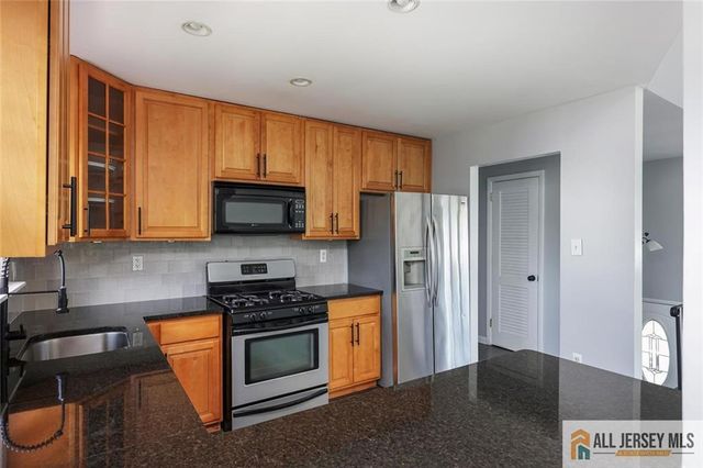 47 Gaskill Avenue, Edison, NJ 08817