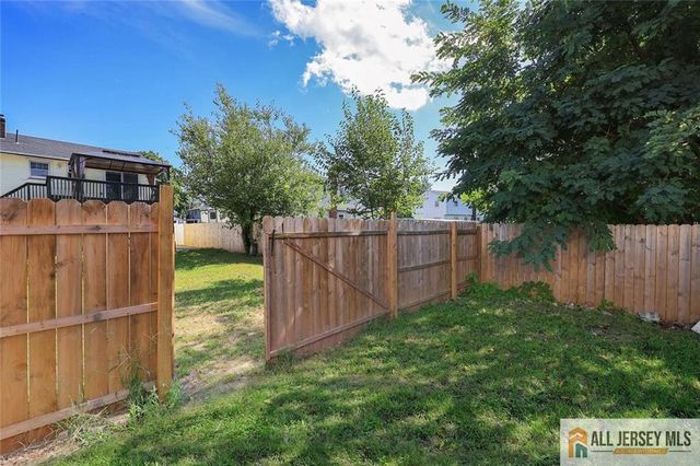 47 Gaskill Avenue, Edison, NJ 08817