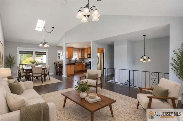 47 Gaskill Avenue, Edison, NJ 08817