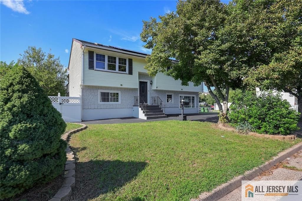 47 Gaskill Avenue, Edison, NJ 08817