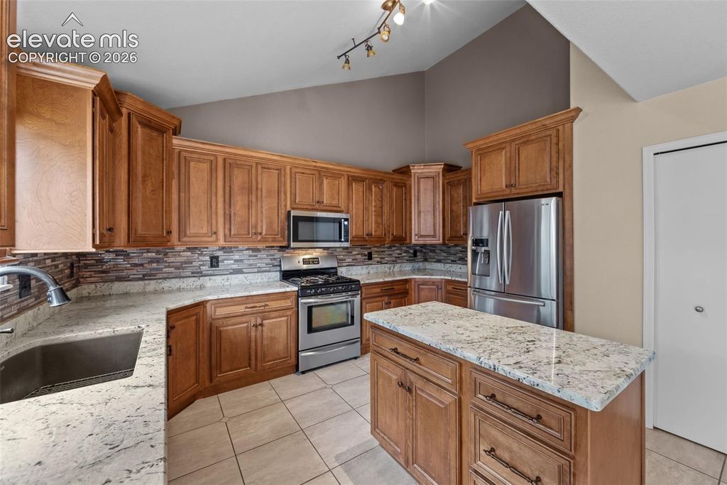 6940 Blazing Trail Drive, Colorado Springs, CO 80922 — photo 3