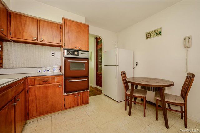 3254 Lafayette Avenue, Bronx, NY 10465