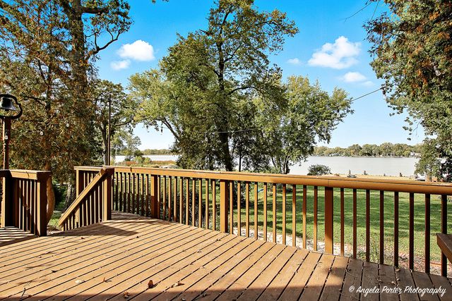 22806 W Loon Lake Boulevard, Antioch, IL 60002