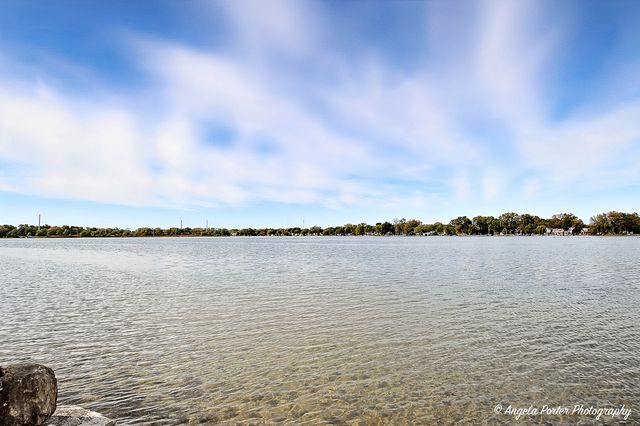 22806 W Loon Lake Boulevard, Antioch, IL 60002