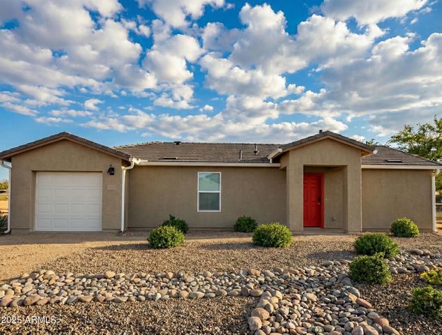 19849 E Conestoga Drive, Cordes Lakes, AZ 86333