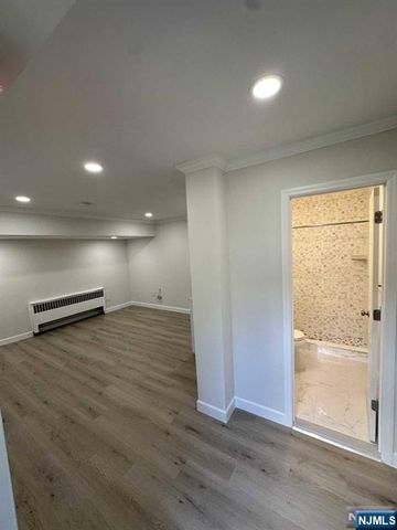 290 Oak Street 1st Floor.Offic, Ridgewood, NJ 07450