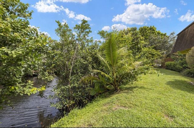 110 N Delaware Boulevard 15d, Jupiter, FL 33458