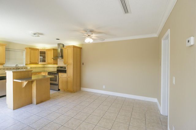 110 N Delaware Boulevard 15d, Jupiter, FL 33458
