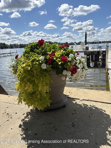 6299 Quail Street, Haslett, MI 48840