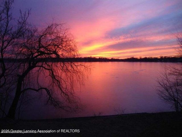 6299 Quail Street, Haslett, MI 48840