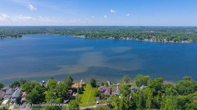 6299 Quail Street, Haslett, MI 48840