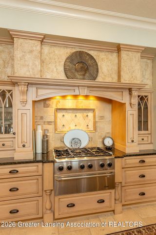 6299 Quail Street, Haslett, MI 48840