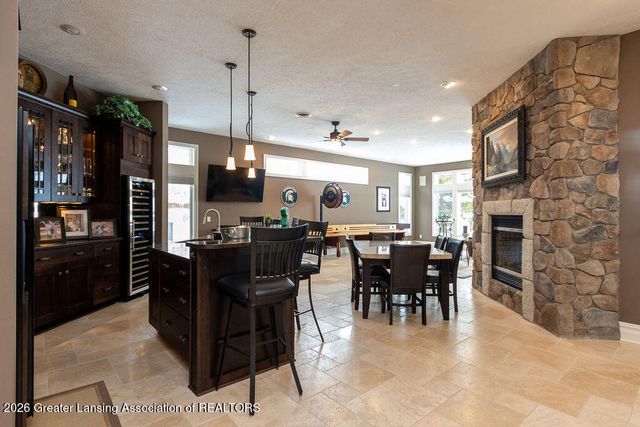 6299 Quail Street, Haslett, MI 48840