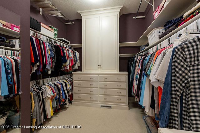 6299 Quail Street, Haslett, MI 48840