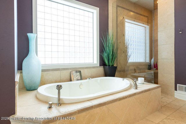 6299 Quail Street, Haslett, MI 48840