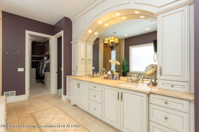 6299 Quail Street, Haslett, MI 48840