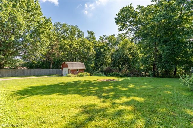 13526 Glenvale Avenue NW, Uniontown, OH 44685