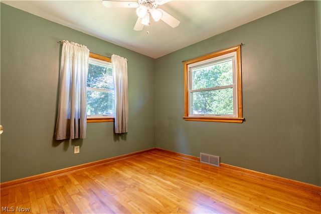 13526 Glenvale Avenue NW, Uniontown, OH 44685