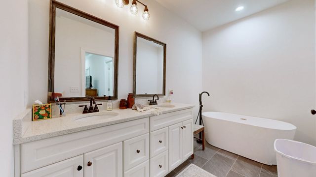 124 Barber Rd, Unionville, TN 37180