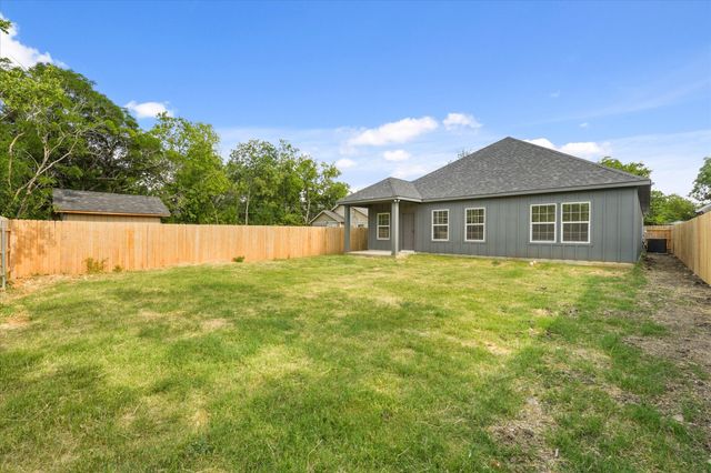 3505 Thannisch Avenue, Fort Worth, TX 76105