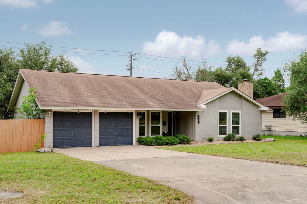 2101 Falcon Hill DR, Austin, TX 78745