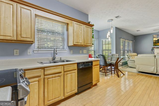1339 Silverstone Trail, Jonesboro, GA 30238