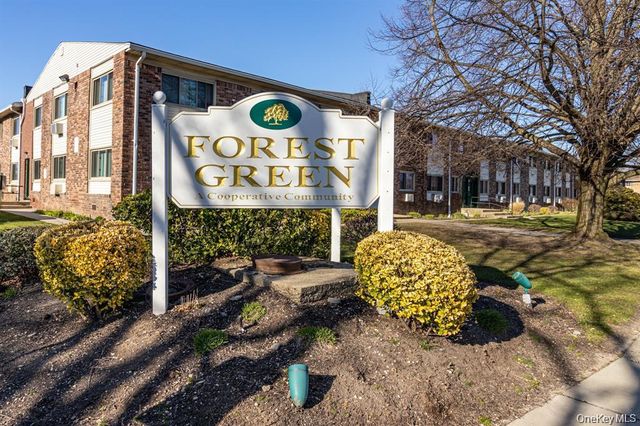 2449 Building J Union Blvd 36A, Islip, NY 11751
