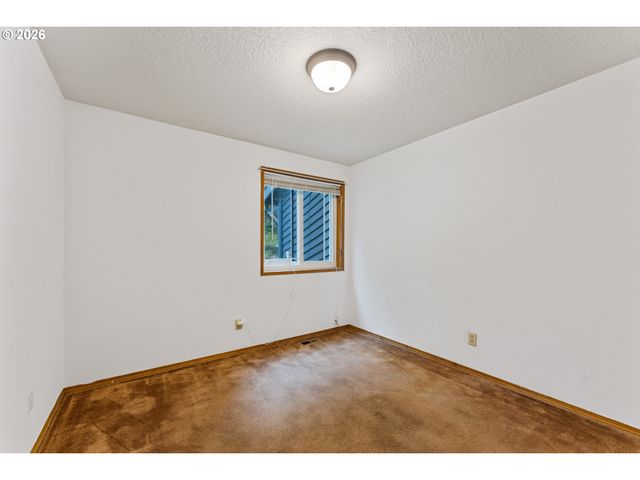 2460 S DOGWOOD St, Cornelius, OR 97113