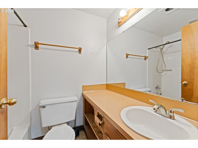 2460 S DOGWOOD St, Cornelius, OR 97113