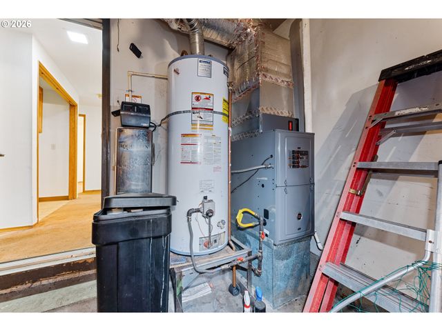 2460 S DOGWOOD St, Cornelius, OR 97113