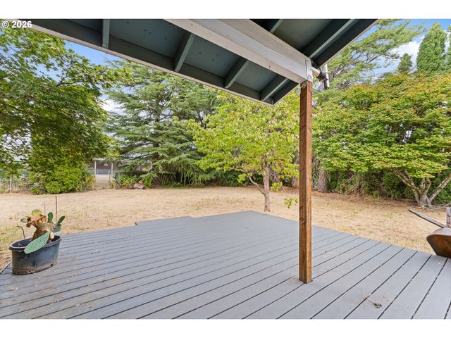 2460 S DOGWOOD St, Cornelius, OR 97113