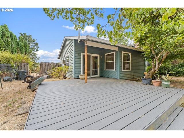 2460 S DOGWOOD St, Cornelius, OR 97113