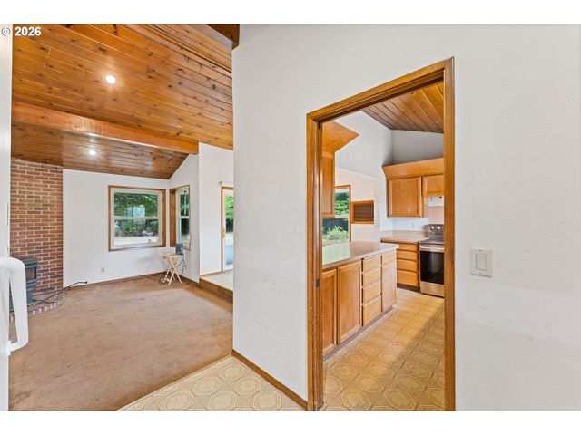 2460 S DOGWOOD St, Cornelius, OR 97113