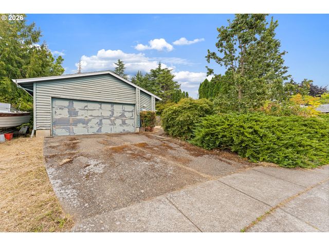 2460 S DOGWOOD St, Cornelius, OR 97113