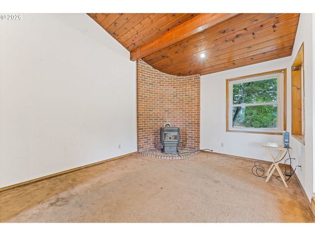 2460 S DOGWOOD St, Cornelius, OR 97113