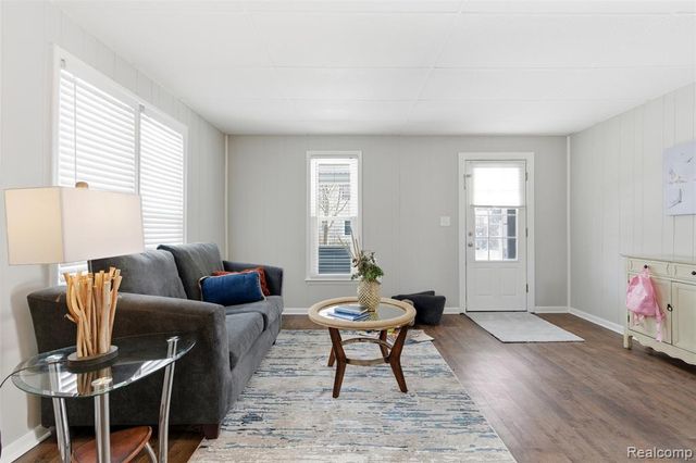 18 Park Street, Oxford, MI 48371