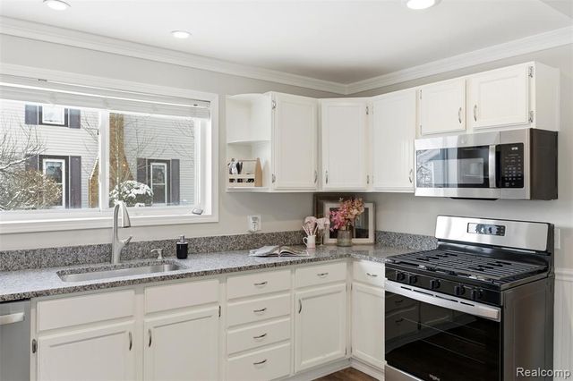 18 Park Street, Oxford, MI 48371