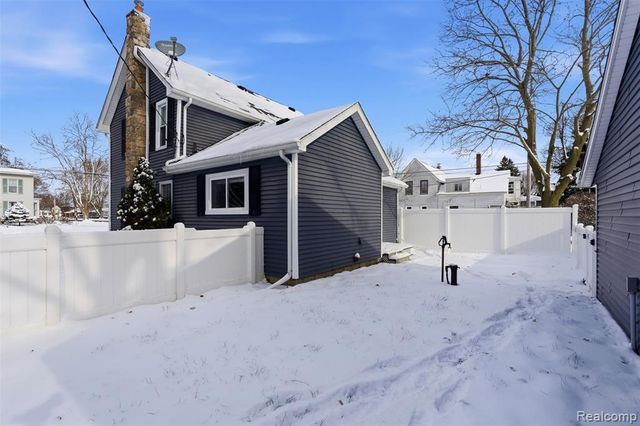 18 Park Street, Oxford, MI 48371