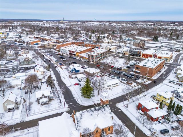 18 Park Street, Oxford, MI 48371