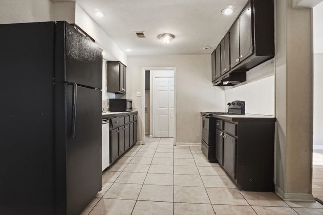3239 NORA LEE LN, Memphis, TN 38118