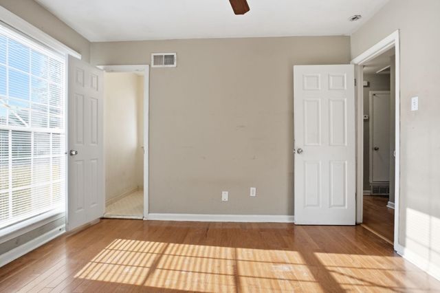 3239 NORA LEE LN, Memphis, TN 38118