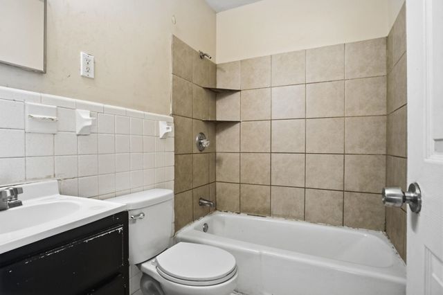 3239 NORA LEE LN, Memphis, TN 38118