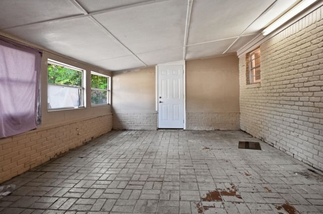 3239 NORA LEE LN, Memphis, TN 38118