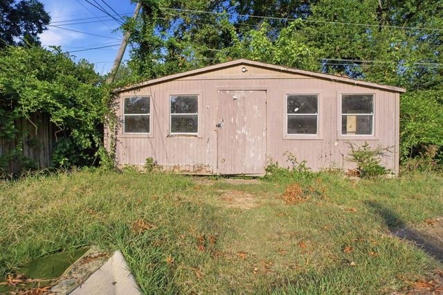 3239 NORA LEE LN, Memphis, TN 38118