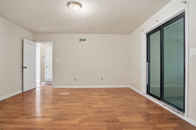3239 NORA LEE LN, Memphis, TN 38118