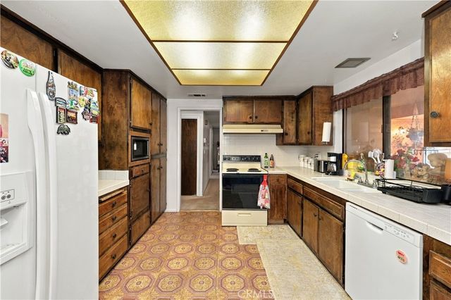 29095 Bay Avenue, Moreno Valley, CA 92555