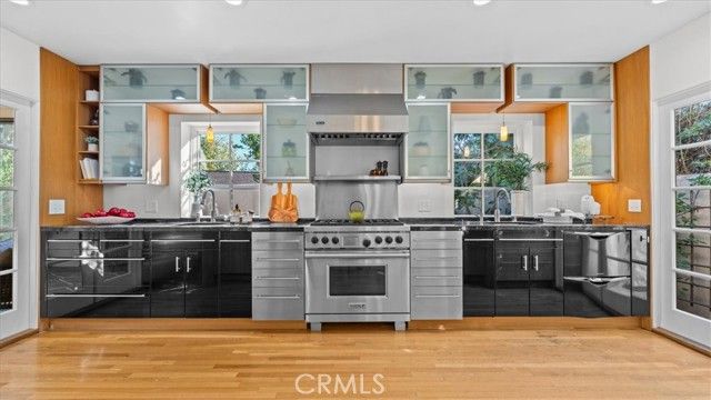 460 University Circle, Claremont, CA 91711