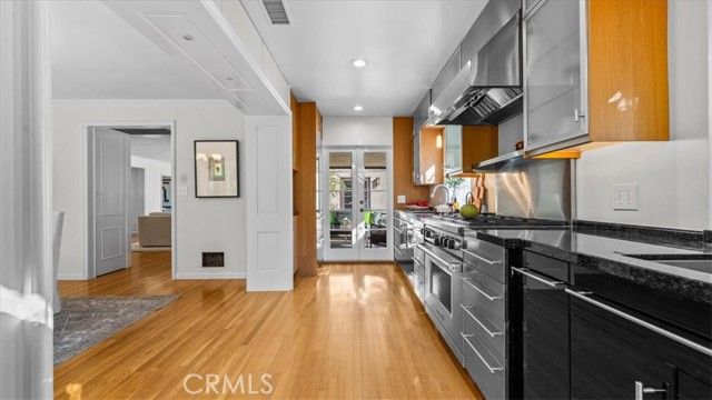 460 University Circle, Claremont, CA 91711