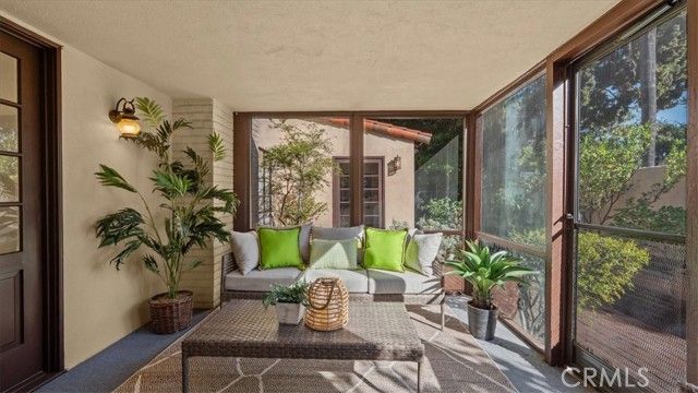 460 University Circle, Claremont, CA 91711